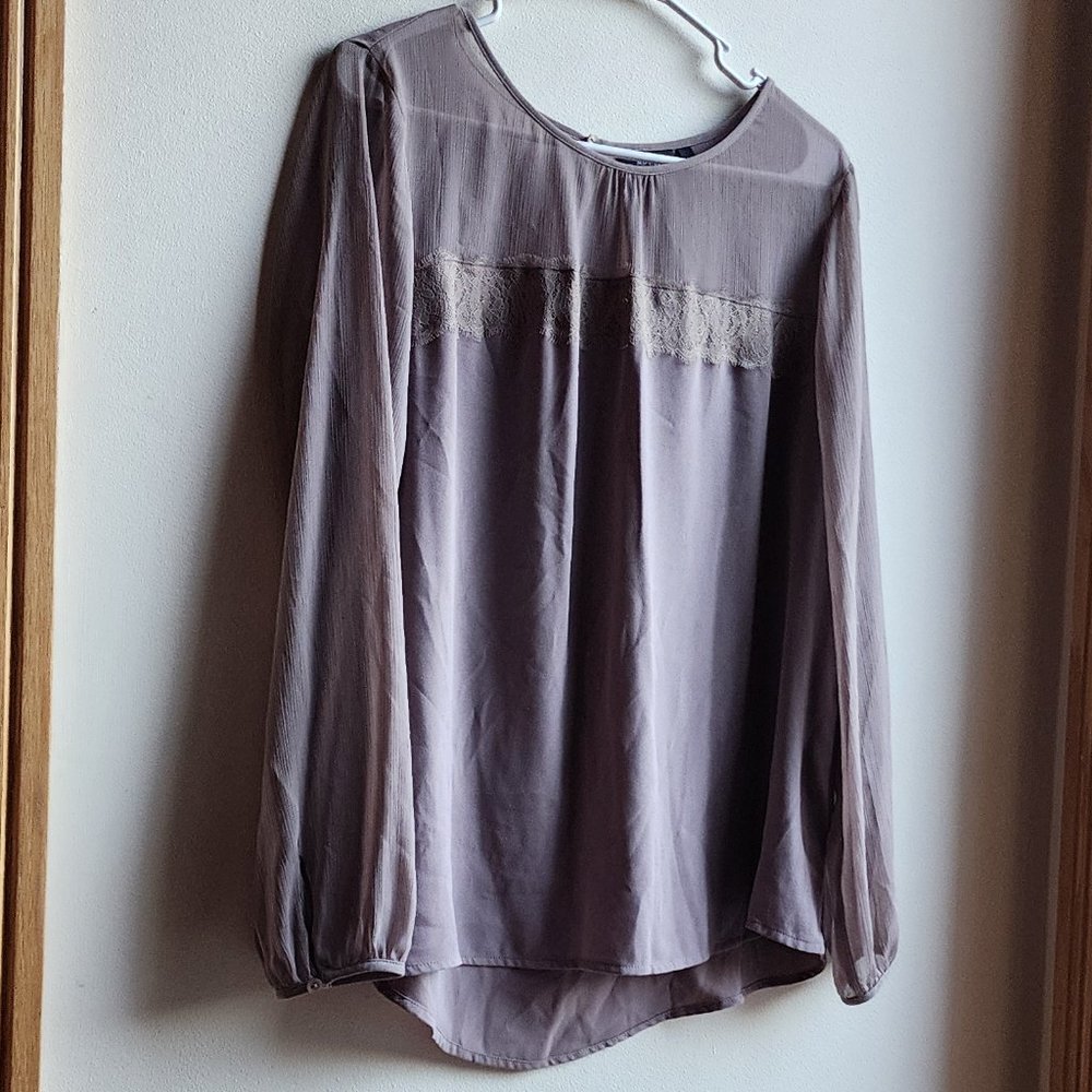 Apt. 9 Taupe Semi-Sheer Blouse Size Large - image 3